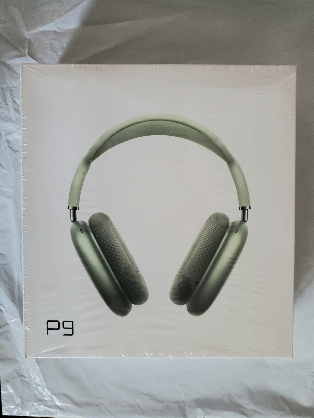 Light Green P9 Wireless Headphones